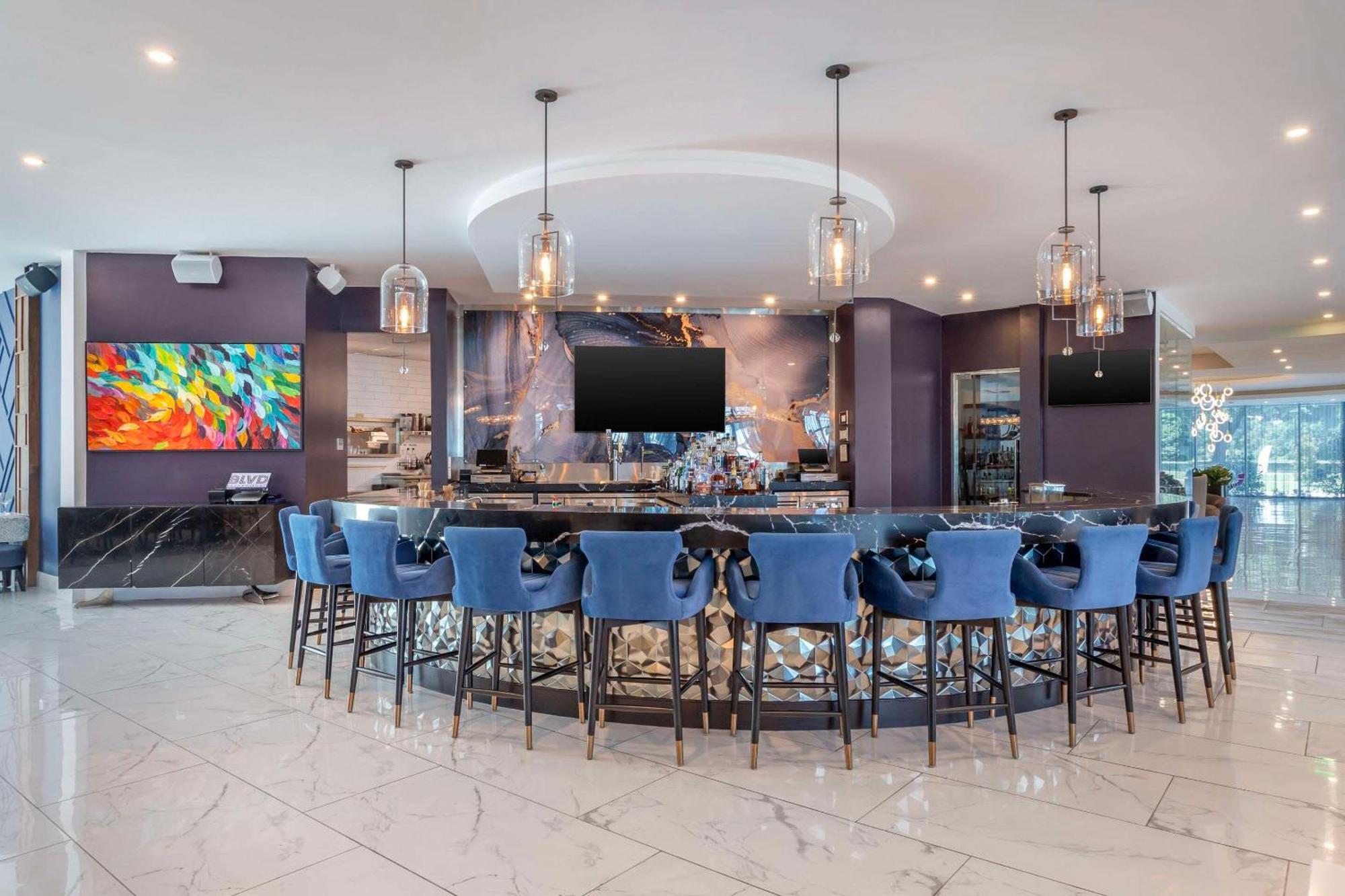 Cambria Hotel Waco University Riverfront Exterior foto